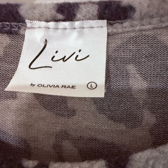 Soft comfortable animal print top long sleeves scoop neck side ruching w/ ties - Picture 7 of 8